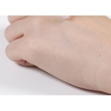 Isntree - Hyaluronic Acid Water Essence